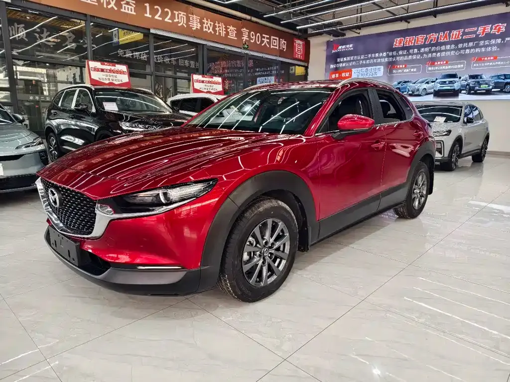 Mazda CX-30 — фото 1