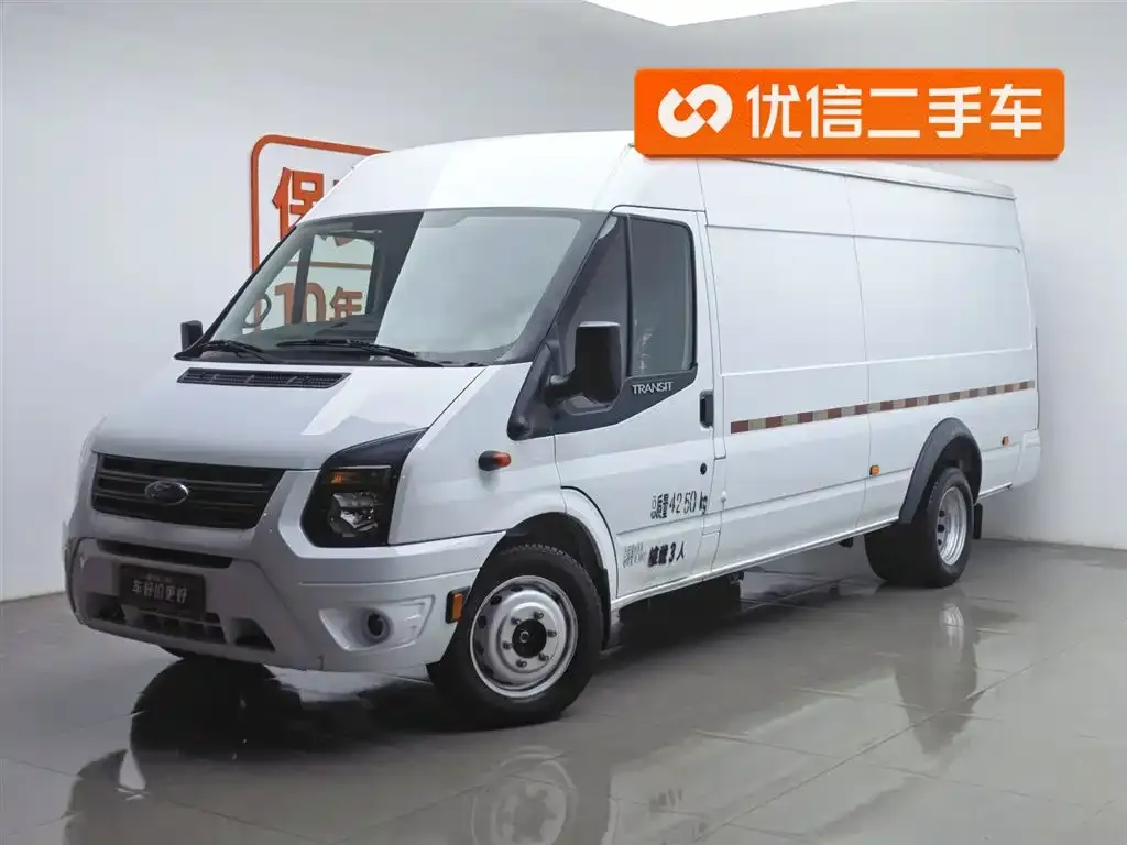 Ford Transit Custom — фото 1