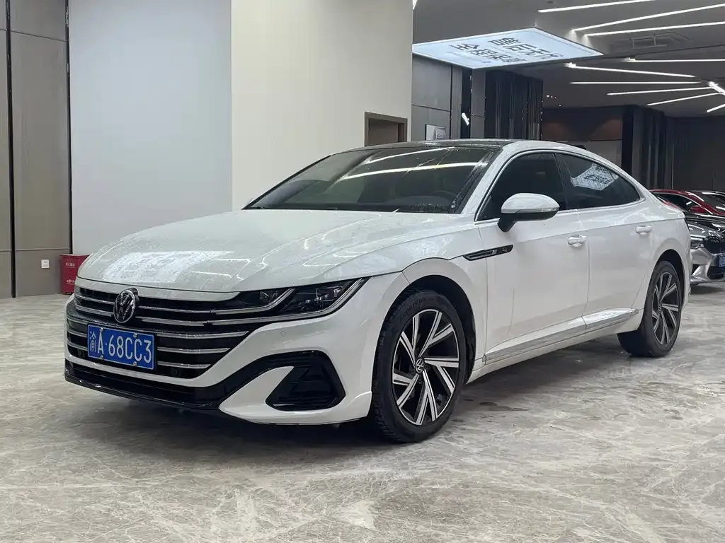 Volkswagen CC — фото 1