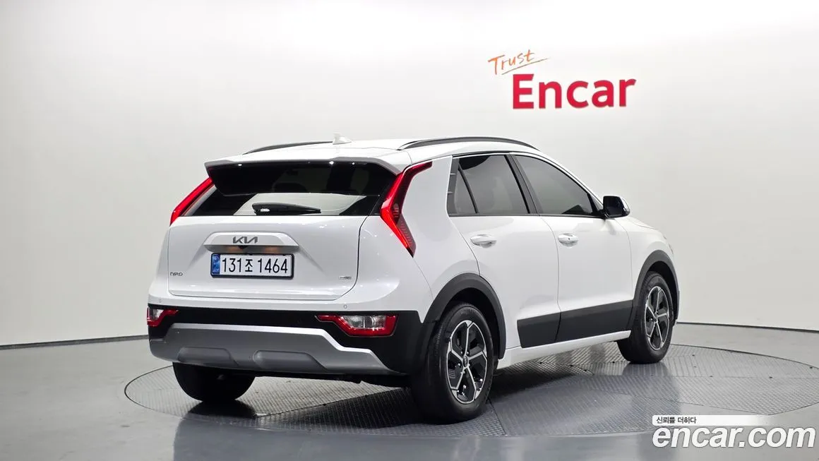Kia Niro — фото 10