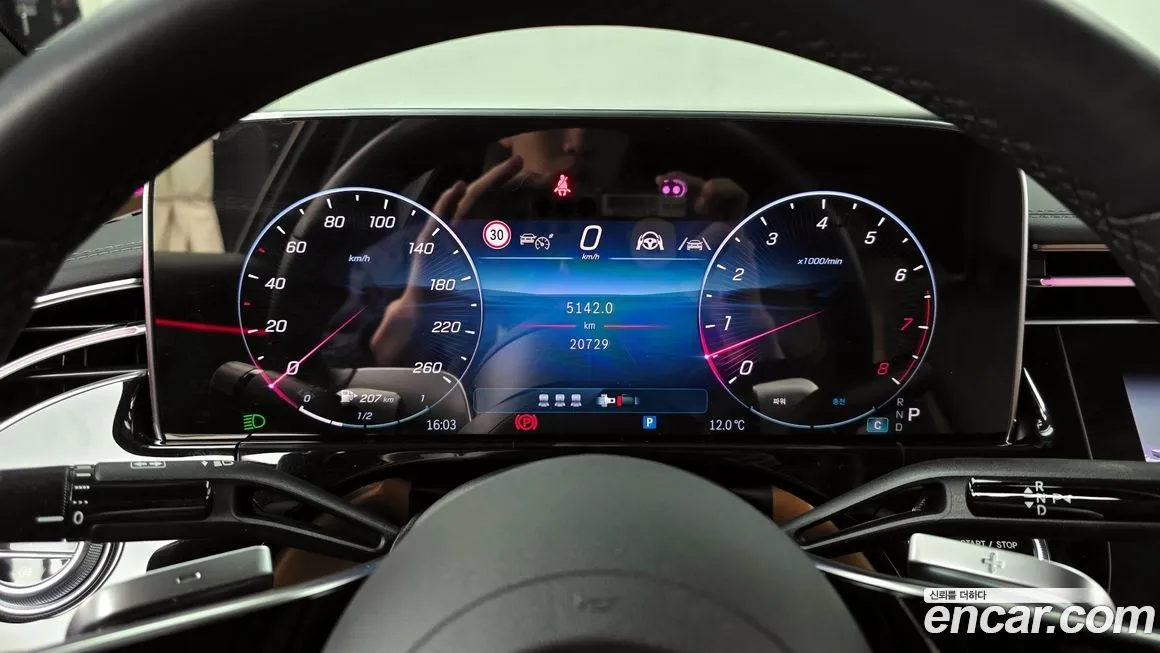 Mercedes-Benz E-Class — фото 6