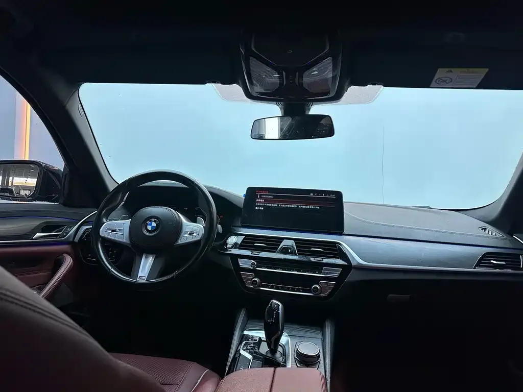 BMW 5 Series — фото 4