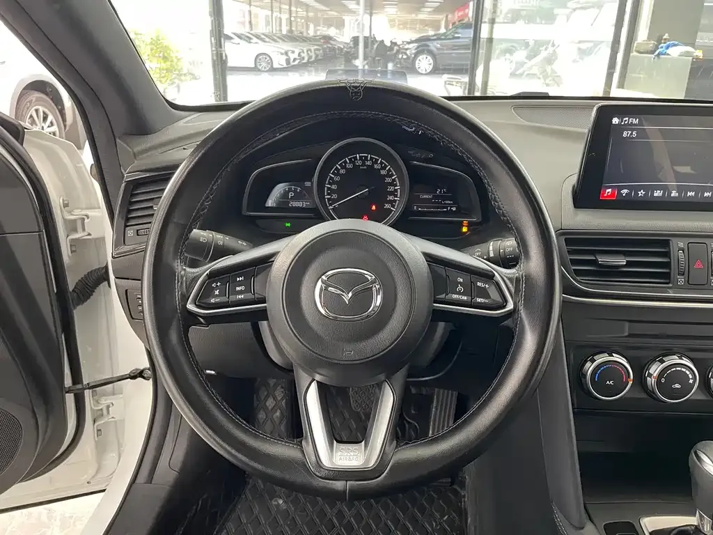 Mazda CX-4 — фото 9