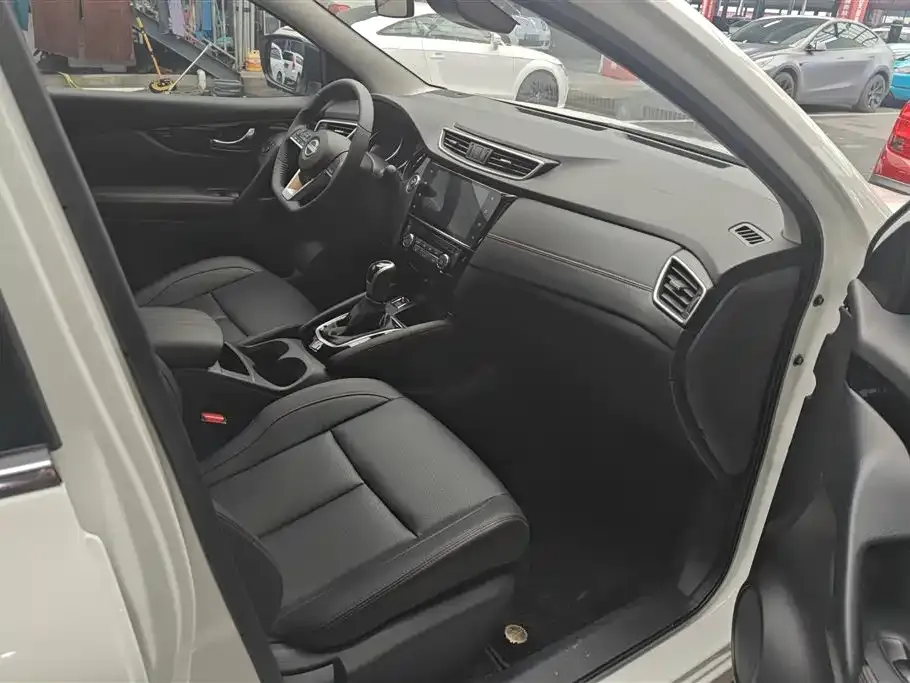 Nissan Qashqai — фото 5