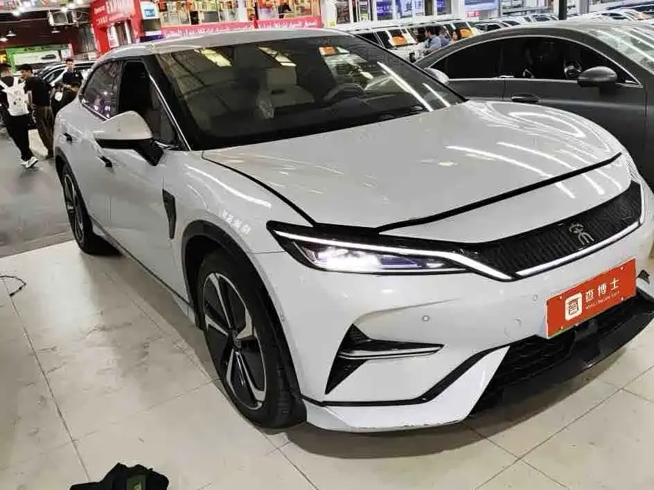 BYD L EV — фото 2