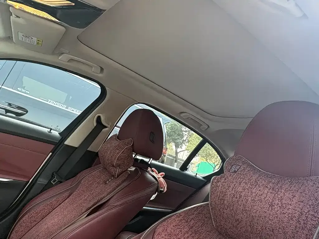BMW i3 — фото 8