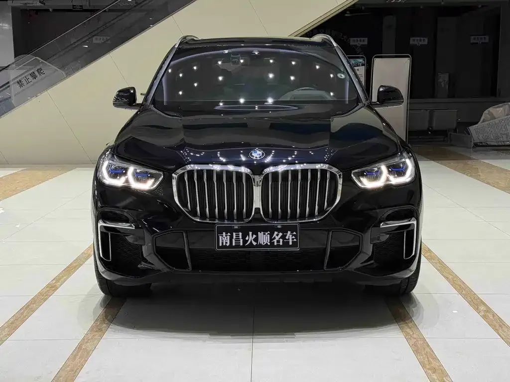 BMW X5 — фото 10