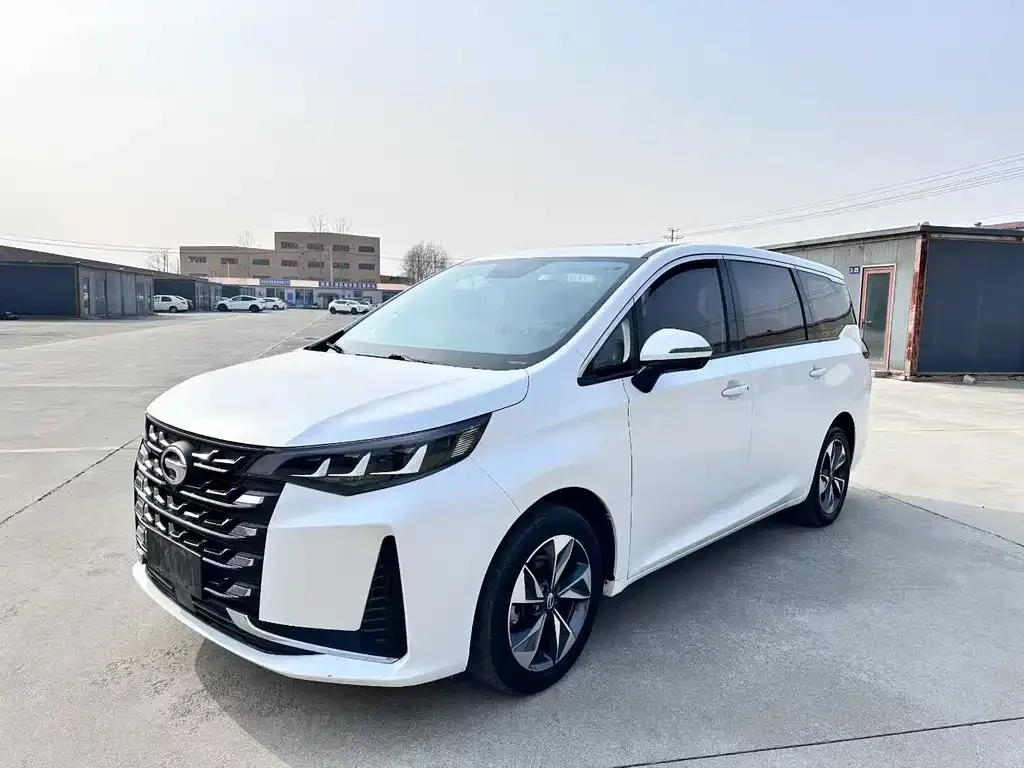 GAC Motor Trumpchi M6 — фото 1