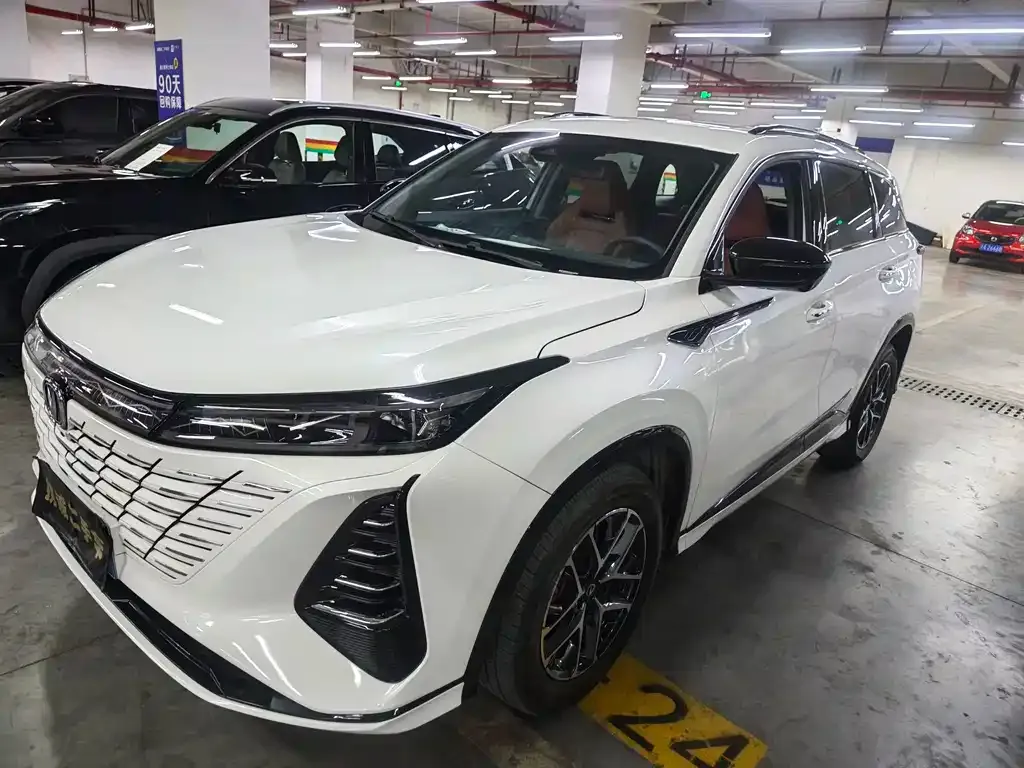 Changan CS75PLUS — фото 1
