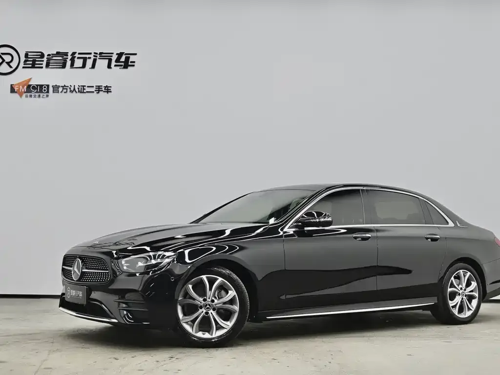 Mercedes-Benz E-Class — фото 1