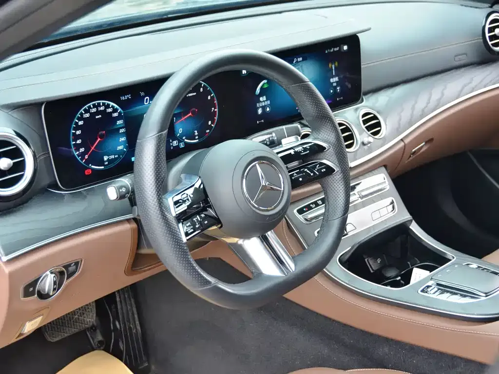 Mercedes-Benz E-Class (Import) — фото 9