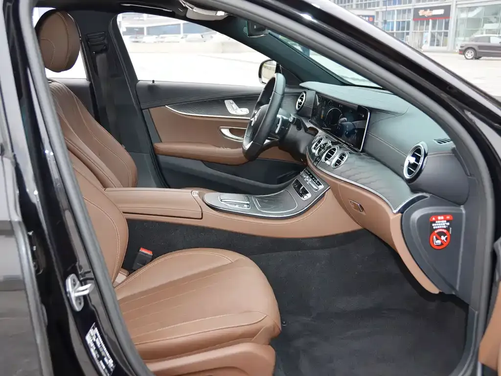 Mercedes-Benz E-Class (Import) — фото 10