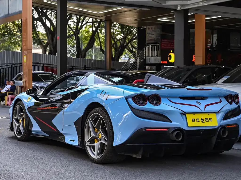 Ferrari F8 — фото 8