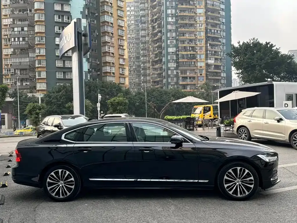 Volvo S90 — фото 10