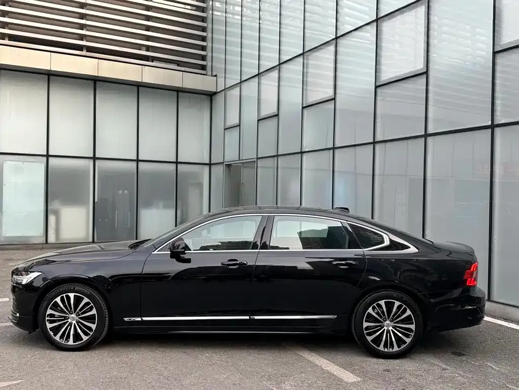 Volvo S90 — фото 4