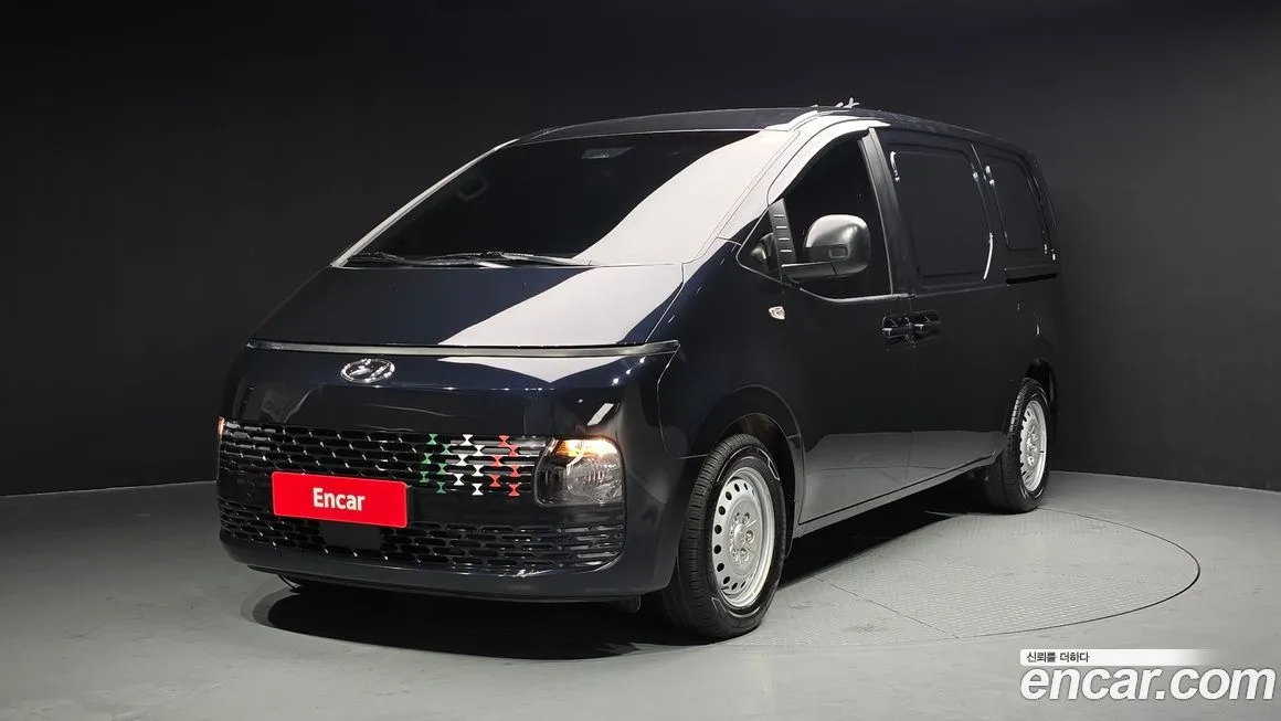 Hyundai Staria — фото 1