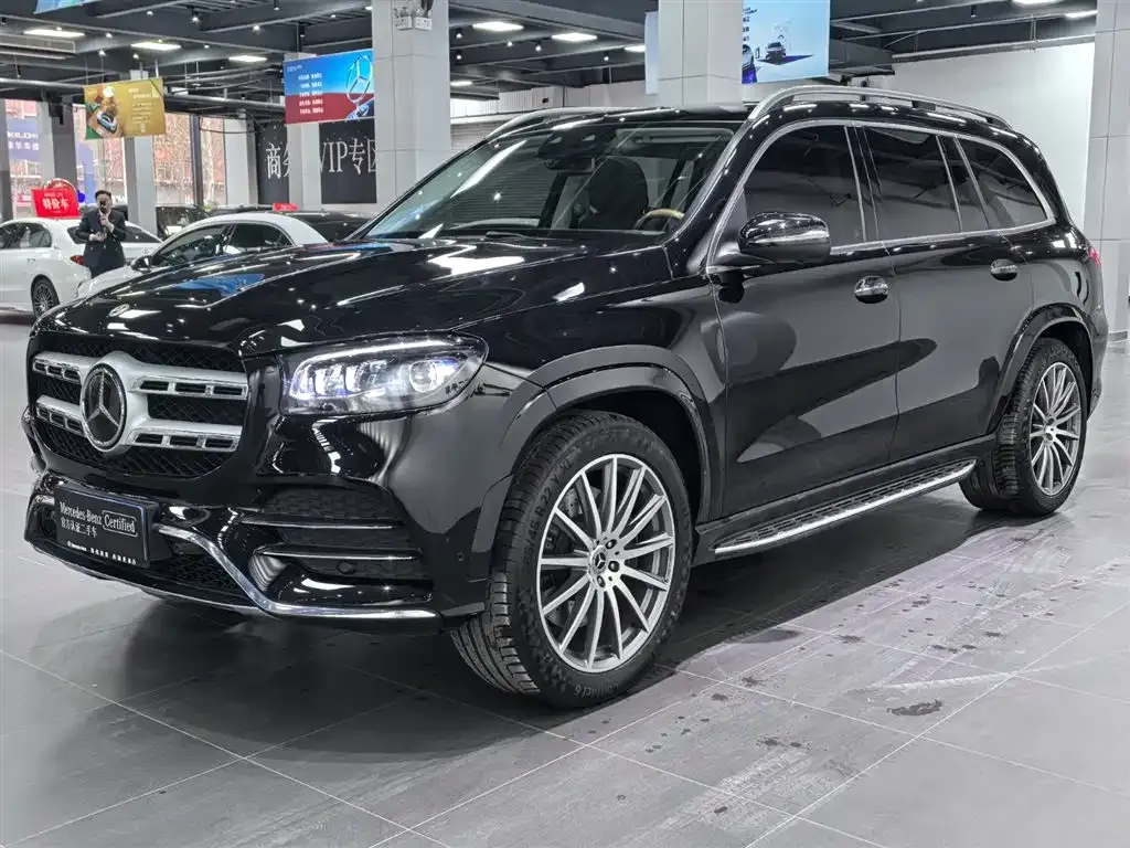 Mercedes-Benz GLS — фото 1