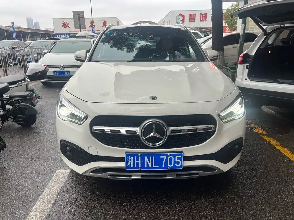 Mercedes-Benz GLA — фото 1