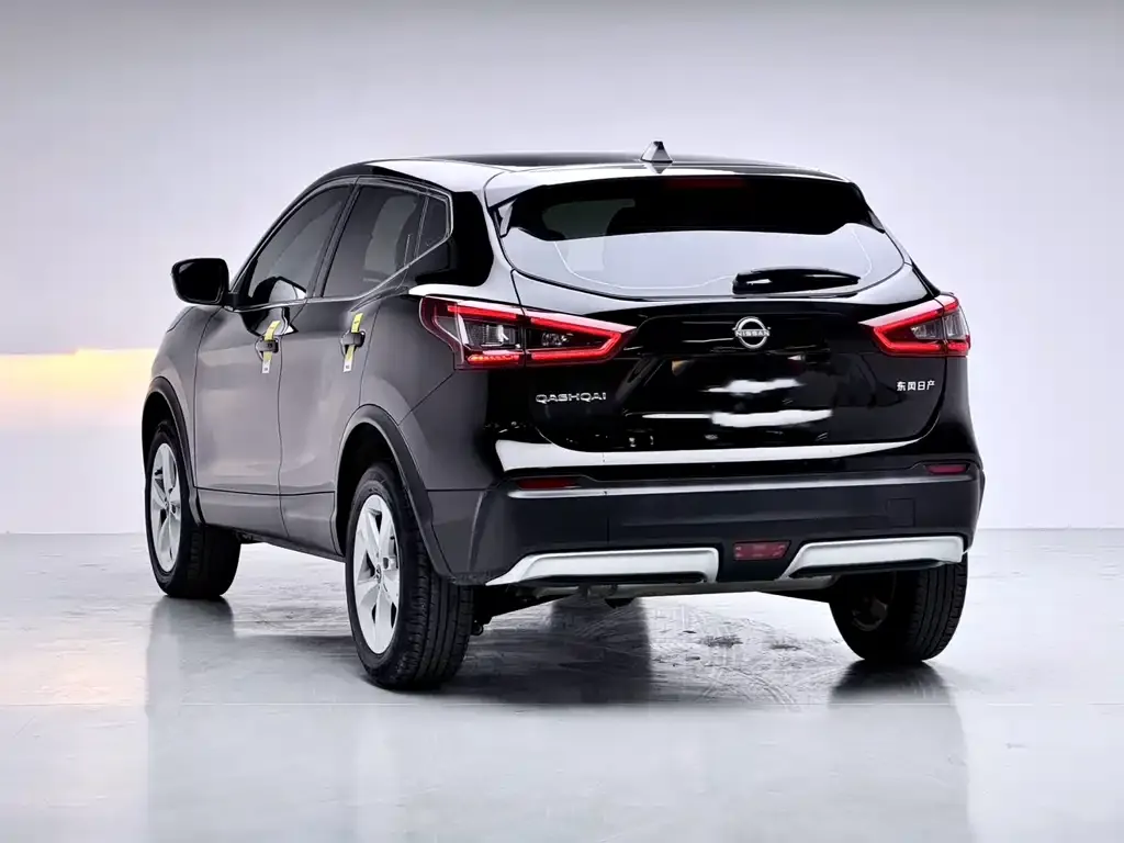 Nissan Qashqai — фото 9
