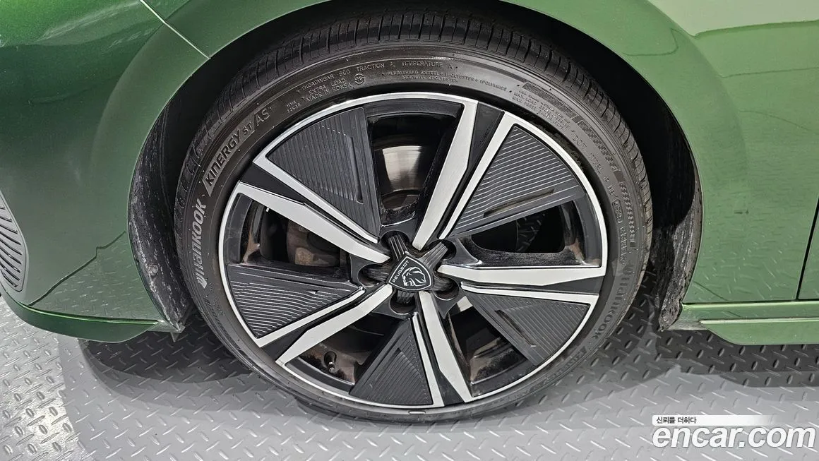 Peugeot 308 — фото 10