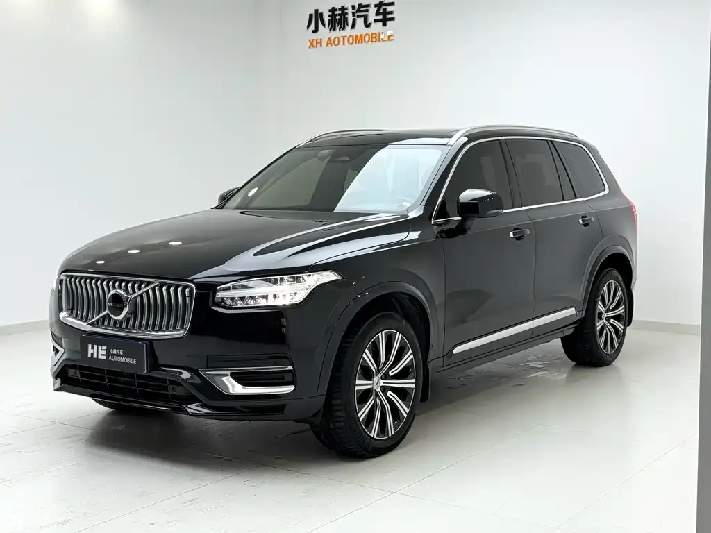 Volvo XC90 — фото 1