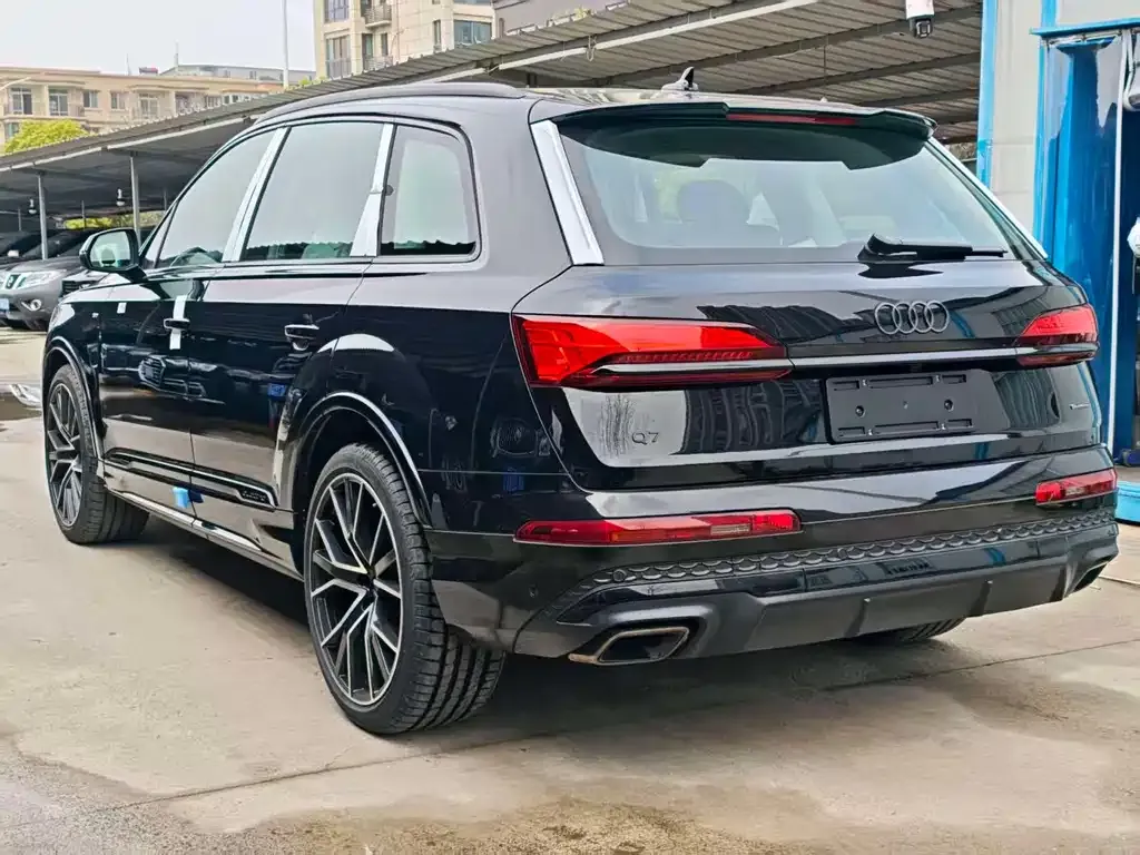 Audi Q7 — фото 2