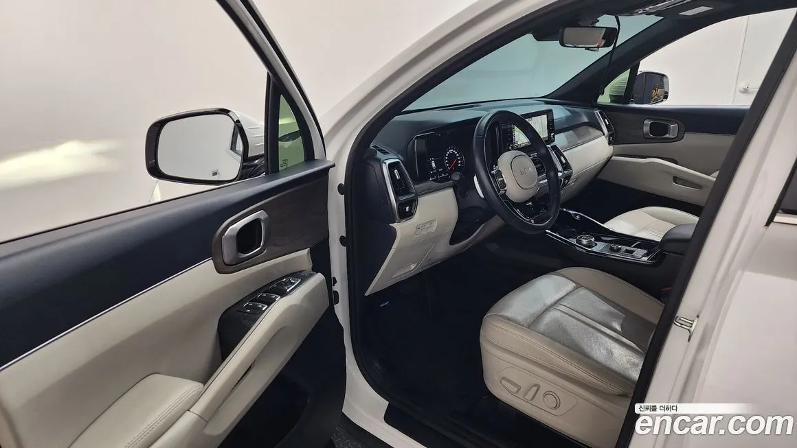 Kia Sorento — фото 7