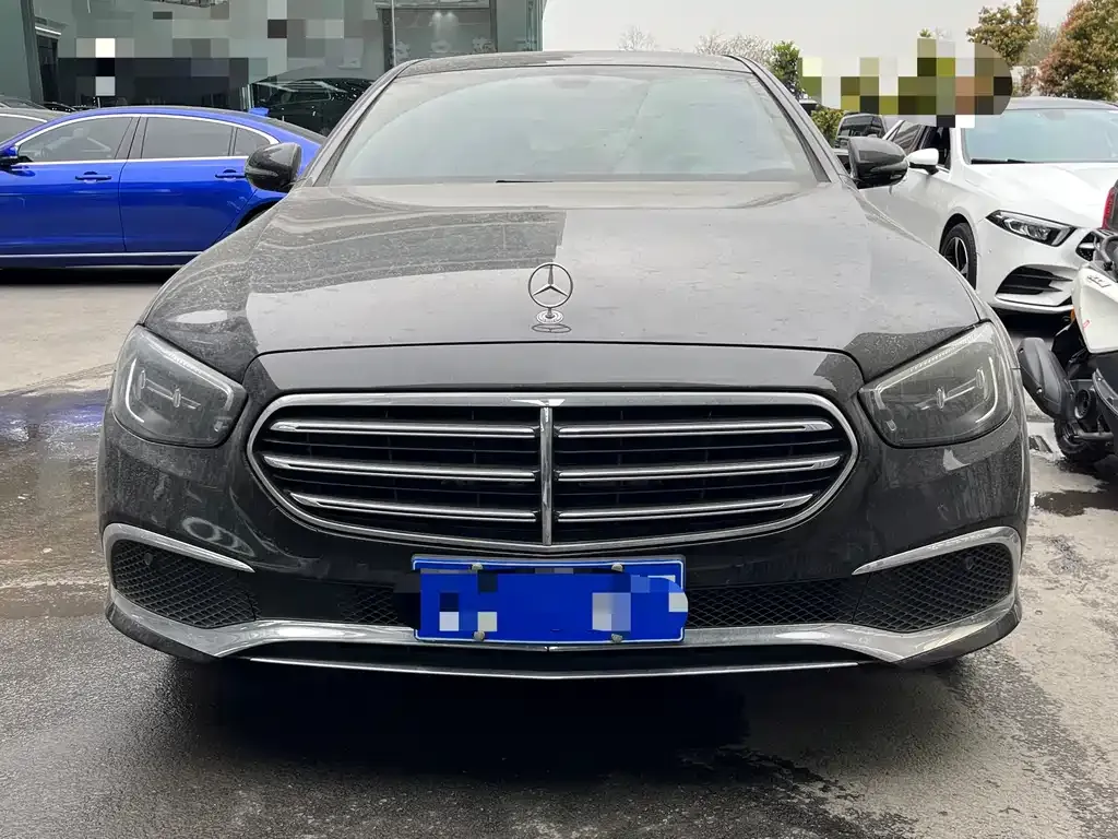 Mercedes-Benz E-Class — фото 10