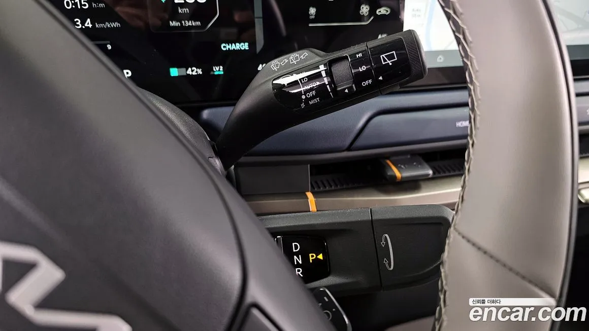 Kia EV3 — фото 8