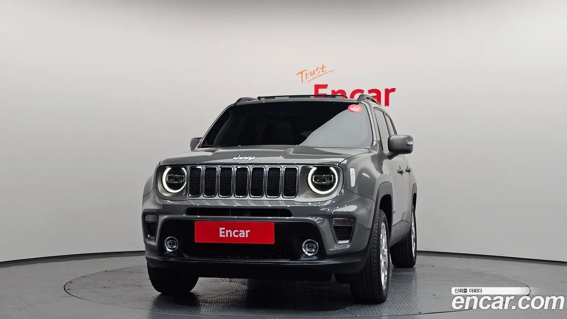 Jeep Renegade — фото 4