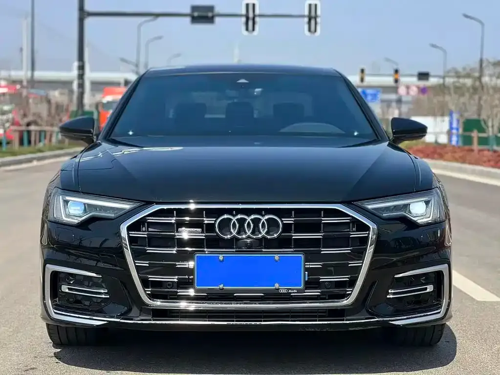 Audi A6L — фото 6
