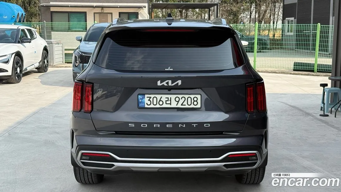 Kia Sorento — фото 8