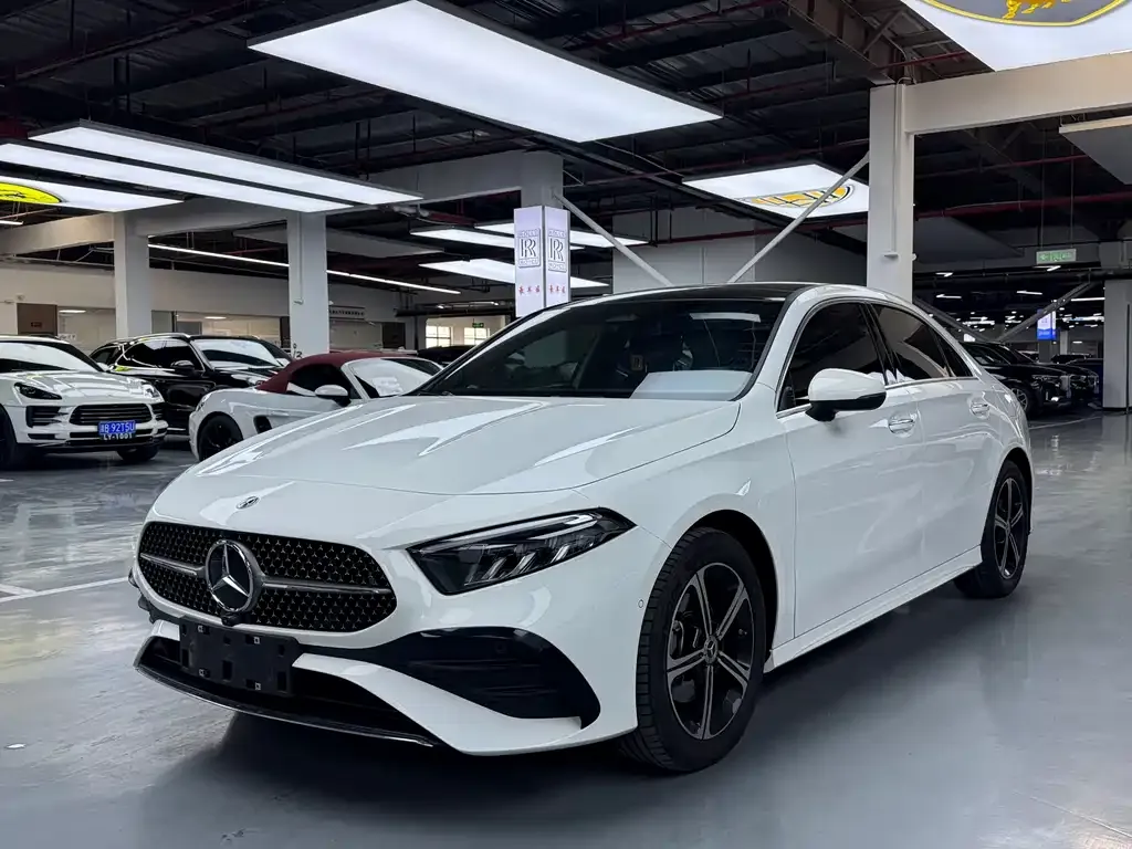 Mercedes-Benz A-Class — фото 1
