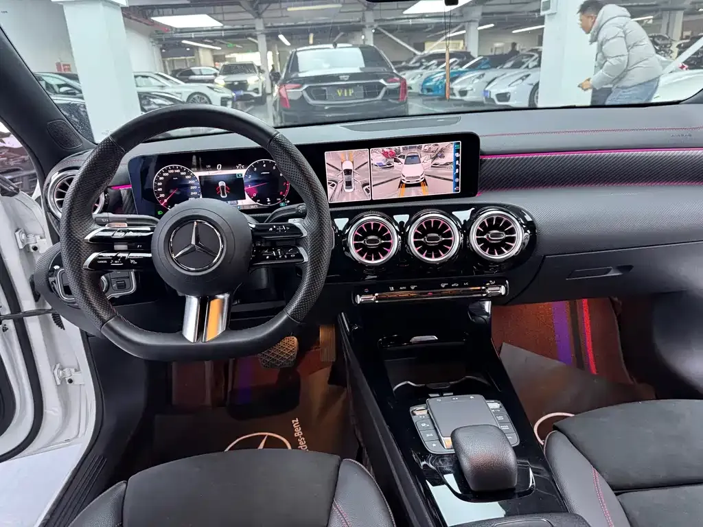 Mercedes-Benz A-Class — фото 10