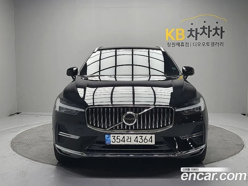 Volvo XC60 — фото 2