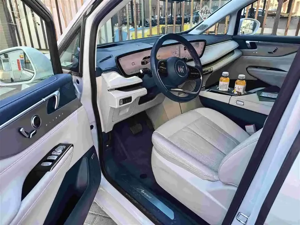 Buick GL8 Hybrid — фото 8