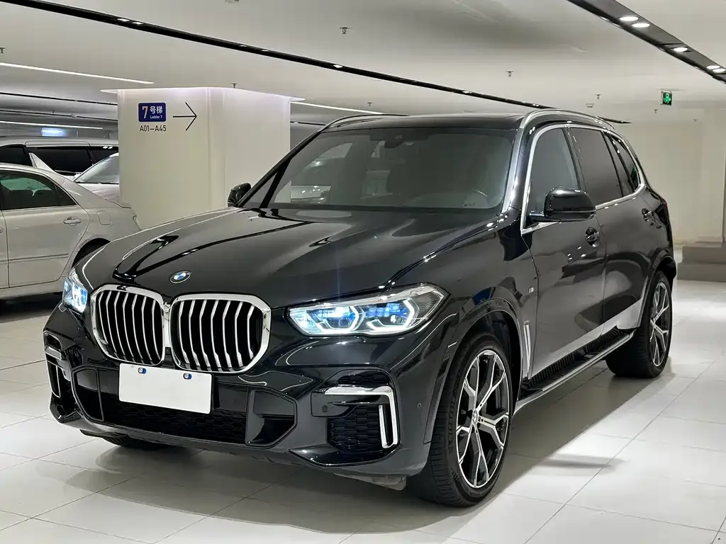 BMW X5 — фото 1