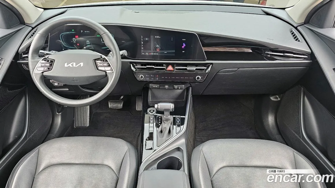 Kia Niro — фото 10