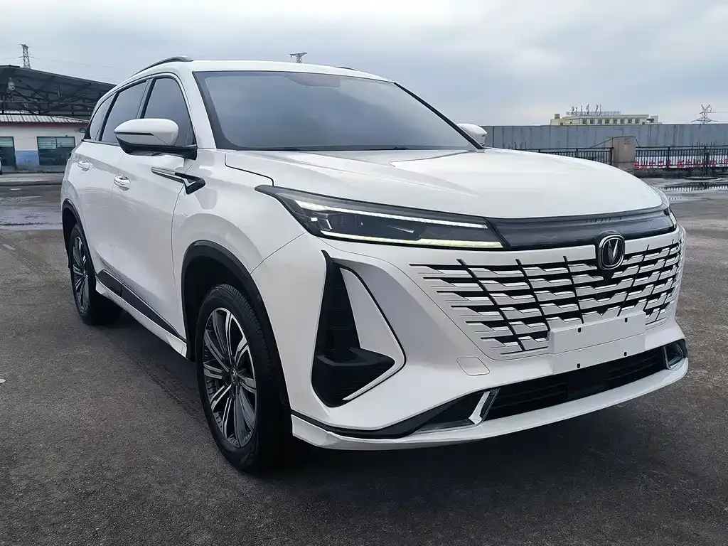 Changan CS75PLUS — фото 4