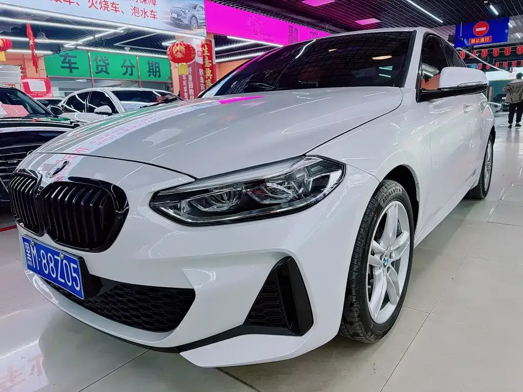 BMW 1 Series — фото 1