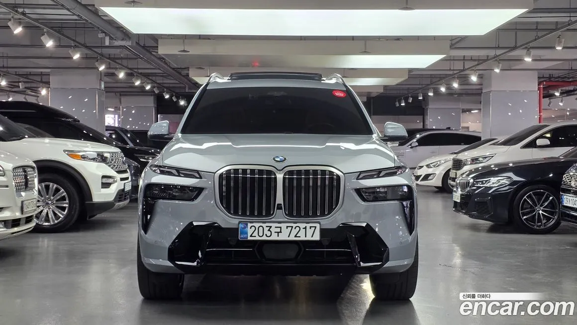 BMW X7 — фото 1