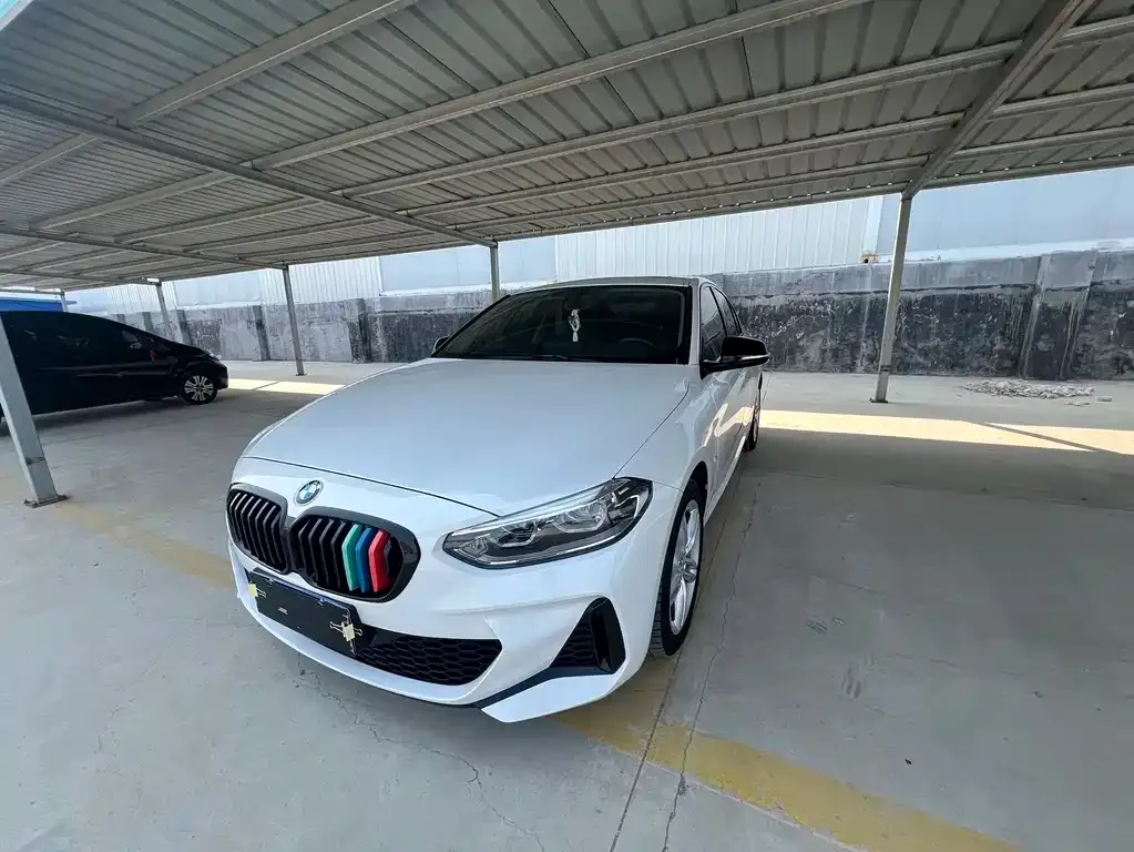 BMW 1 Series — фото 1