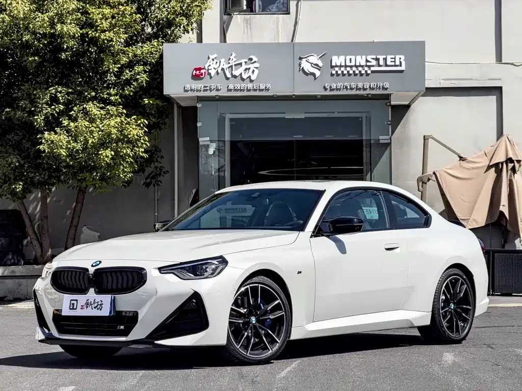 BMW M240i — фото 1