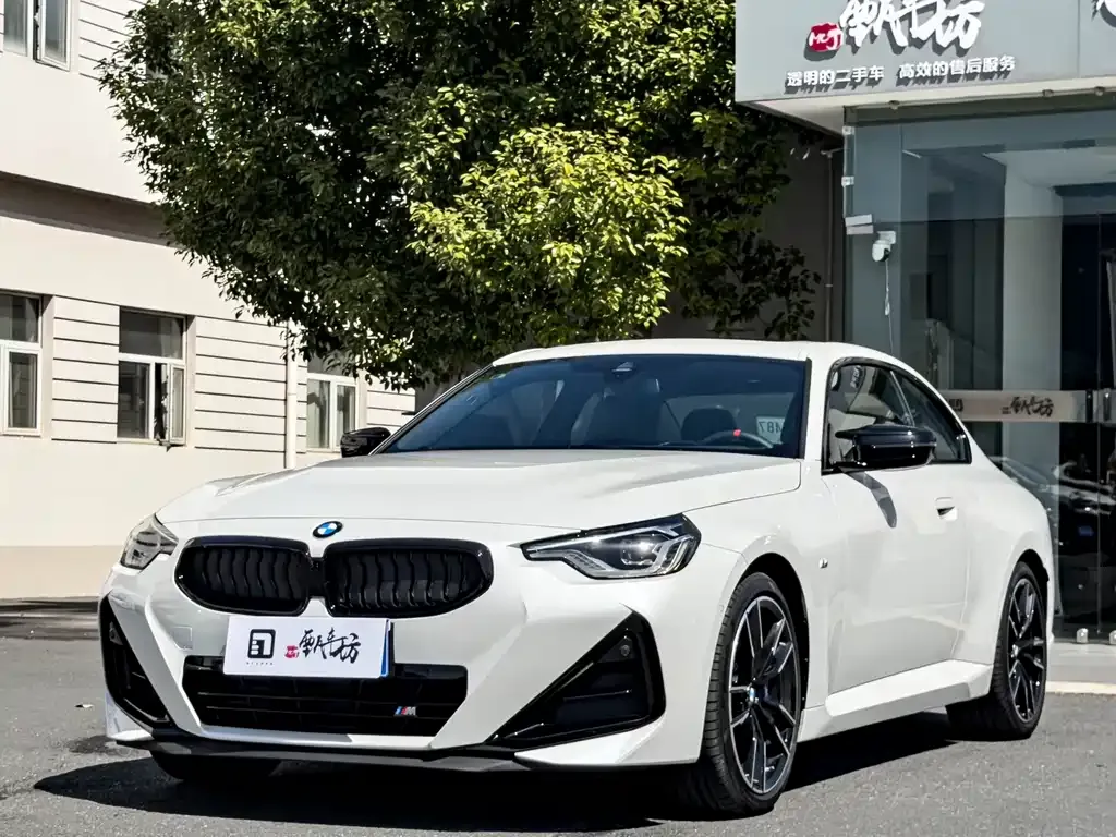 BMW M240i — фото 7