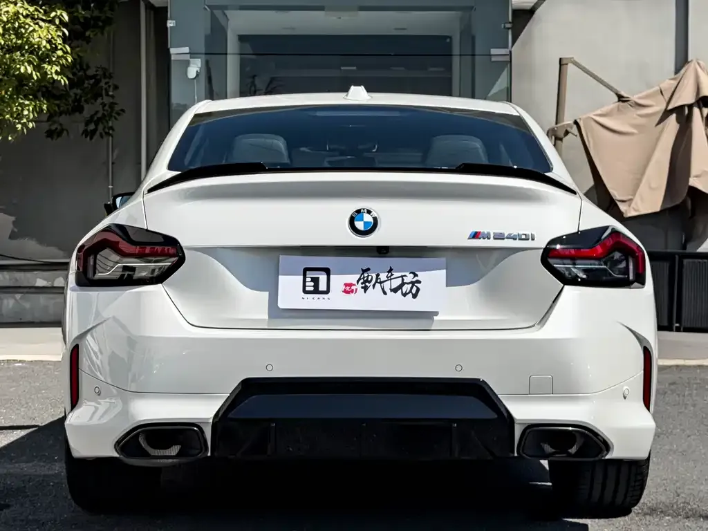 BMW M240i — фото 4