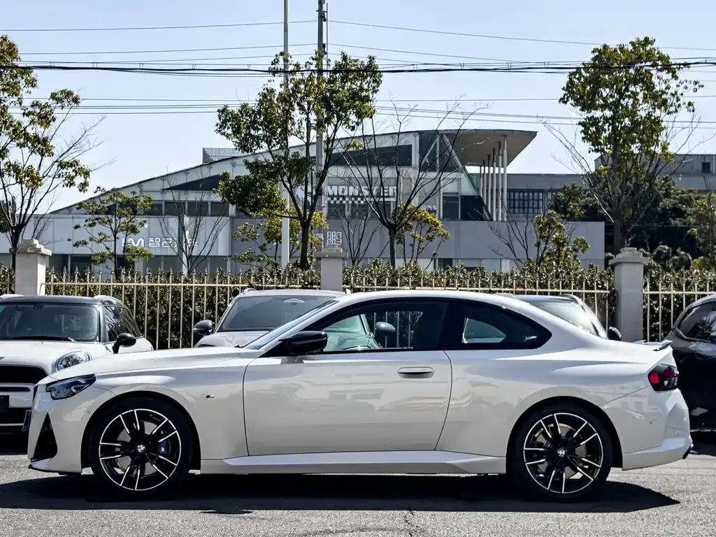 BMW M240i — фото 9