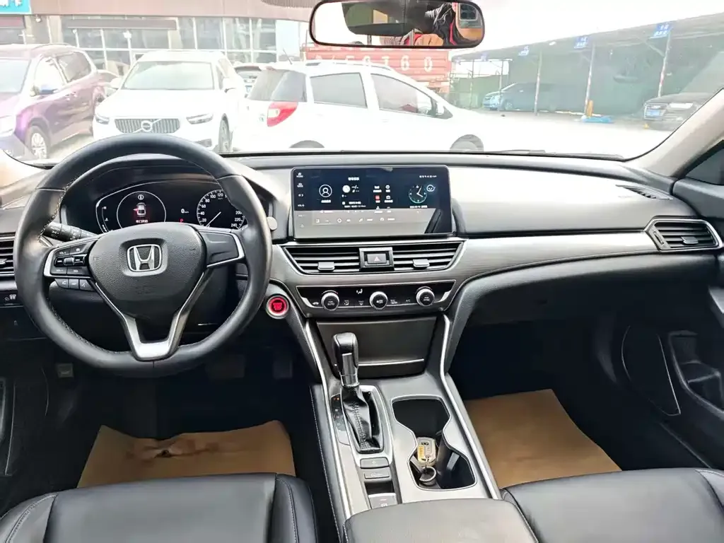 Honda Accord — фото 4