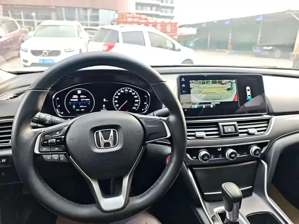 Honda Accord — фото 6