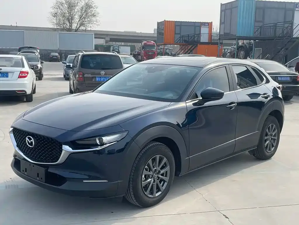 Mazda CX-30 — фото 1