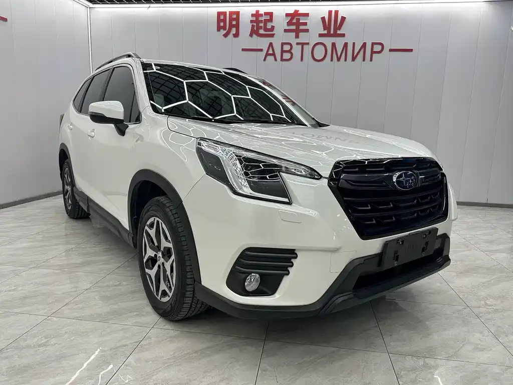 Subaru Forester — фото 4